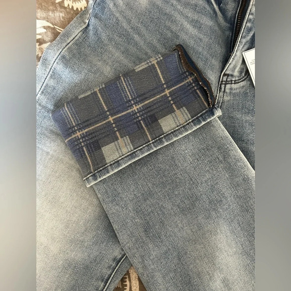 Judy Blue Vintage Straight Rolled Cuff Jean - Picture 12 of 14